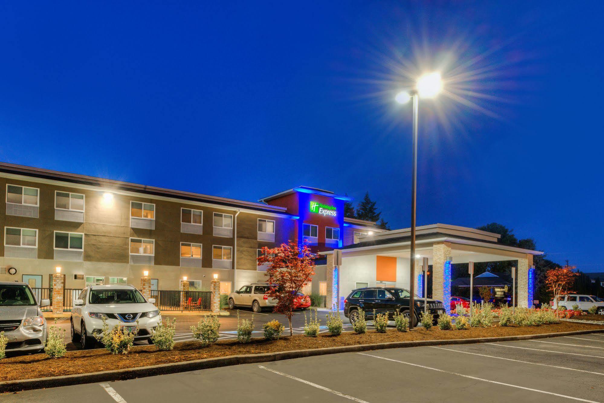 Holiday Inn Express Newberg - Wine Country By Ihg Esterno foto